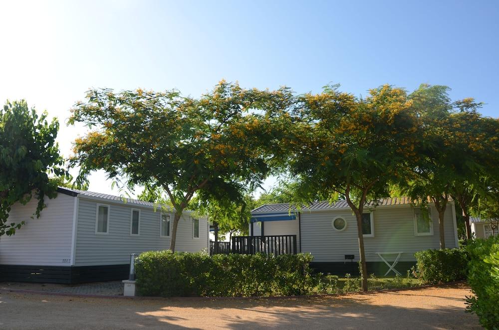 Camping Resort Els Pins Malgrat de Mar Dış mekan fotoğraf