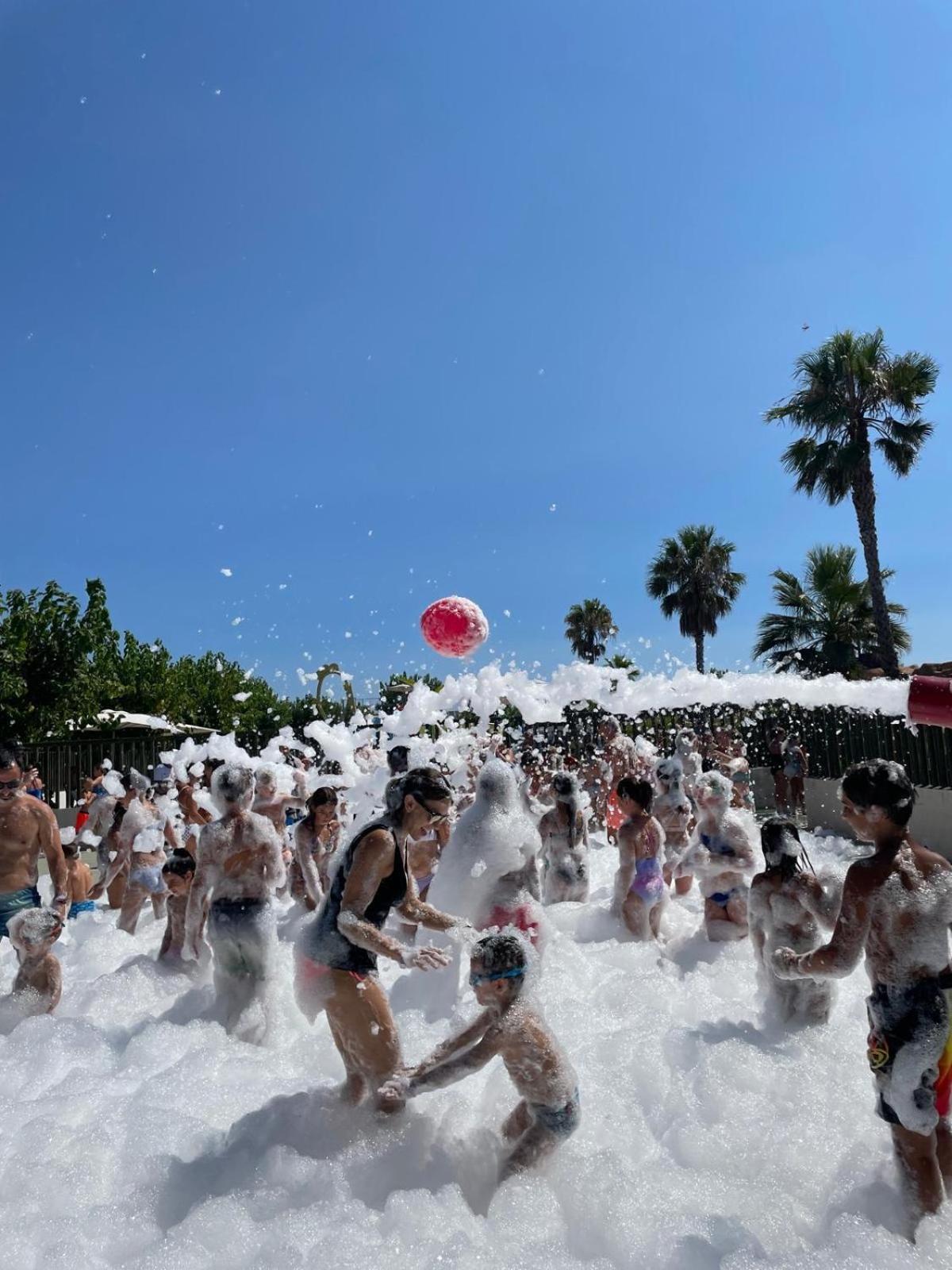 Camping Resort Els Pins Malgrat de Mar Dış mekan fotoğraf